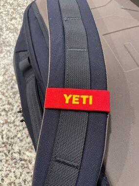 Oracle Red Bull Racing Color Yeti | Bags | Yeti Crossroads 27l Backpack Oracle Red Bull Racing ...